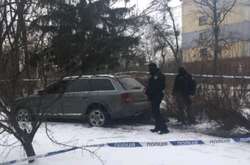 Крадії намагались втекти від поліції і взяли в заручники стареньку