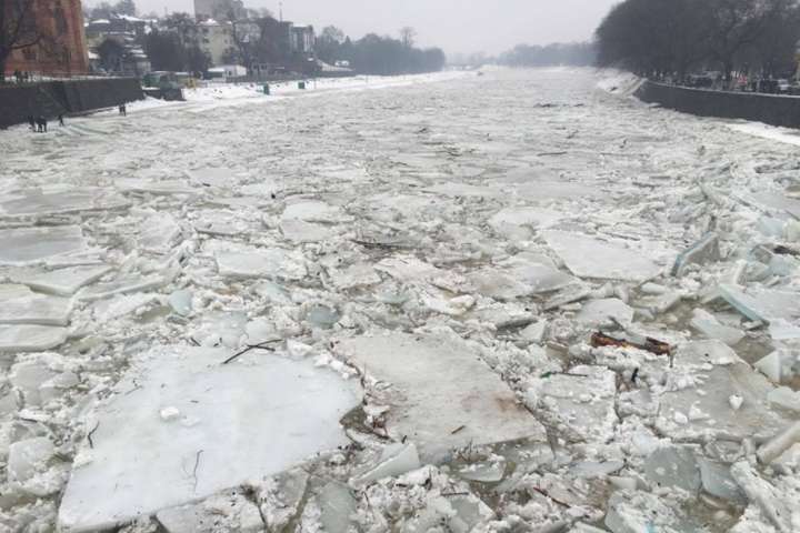 ДСНС попереджає про початок льодоходу на водоймах України