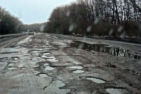 Дороги Вінниччини не бачили ремонту з часів Олімпіади 80-х років