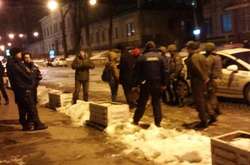 Затримання хуліганів біля консульства Польщі