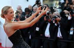 На Каннском фестивале запретили делать селфи