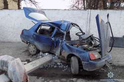 П'яний водій «Запорожця» врізався в електроопору