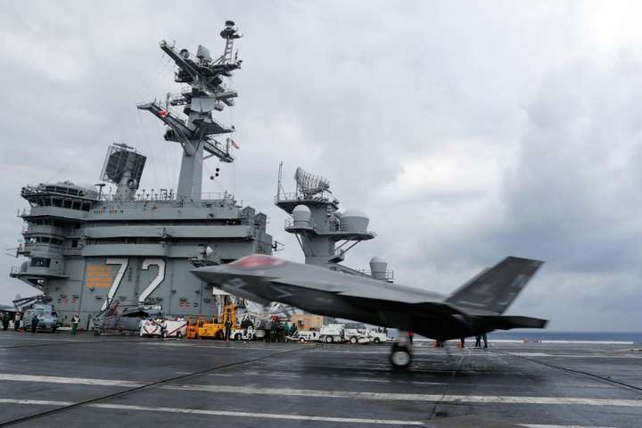 США нарощує бойову міць: ще один авіаносець може приймати винищувачі F-35С