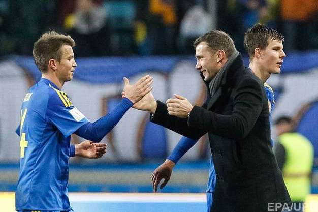 Шевченко привітав Ротаня з ювілейним сотим матчем за збірну України (відео) 