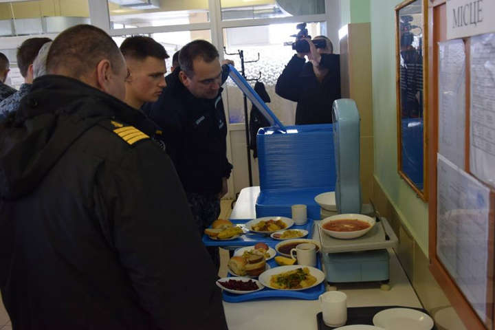 Раптова перевірка: як годують курсантів інституту ВМС Одеської морської академії