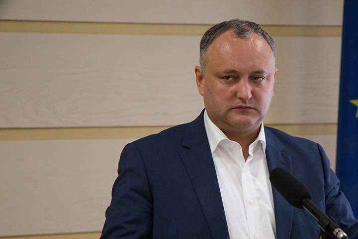 Президент Молдови виступив проти висилання дипломатів РФ
