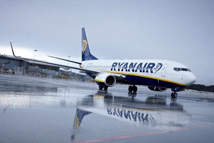 Ryanair планує працевлаштувати українських IT-фахівців