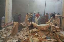 У Пакистані на складі обвалився дах: 13 загиблих