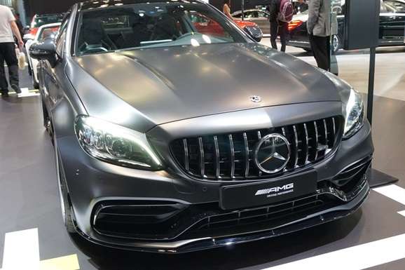 У Нью-Йорку презентували оновлений Mercedes-AMG C63