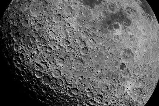 Штучний інтелект виявив на Місяці тисячі нових кратерів 