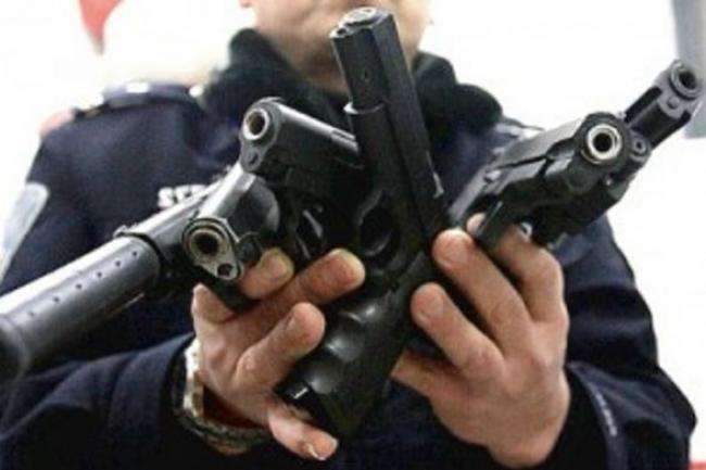 В Україні за незаконну зброю пропонують саджати до 10 років 