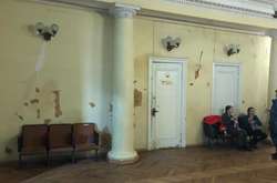 Як виглядає київський центр спортивної медицини. Моторошні фото занедбаної будівлі