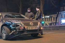 У Києві авто дипломатів РФ потрапило в ДТП: водій відмовився від алкотесту