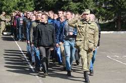 В Україні стартує призов до армії