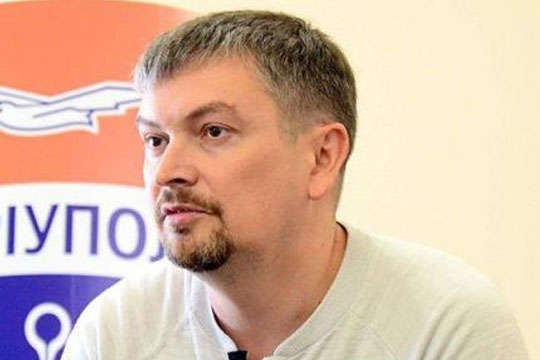 Андрій Санін - У Маріуполі сутички між фанатами «Динамо» та силовиками назвали замовною акцією