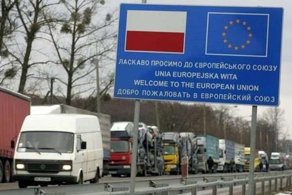 Польща побудує швидкісне шосе до кордону з Україною