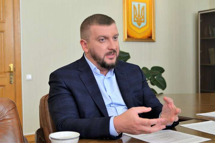 Міністр юстиції Петренко задекларував дві квартири і 4,3 млн доходу