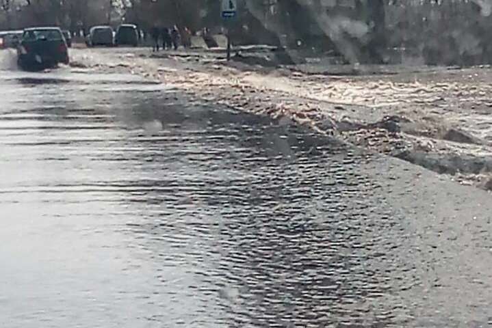 Трассу Сумы-Полтава размыло водой: движение ограничено 