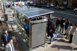 До кінця року у Києві з’являться 100 нових зупинок транспорту