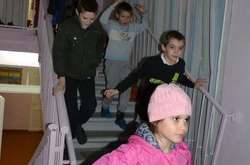 Одеські рятувальники радять батькам зіграти з дітьми у гру «Знайди вихід»