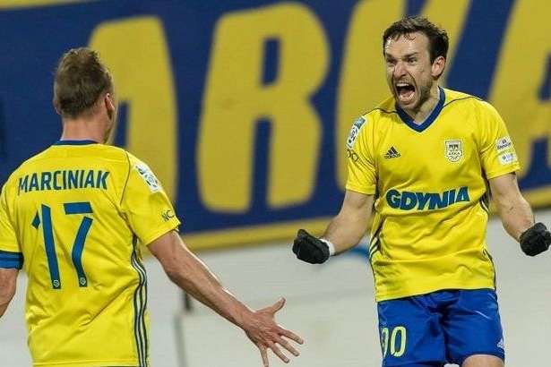 Андрій Богданов (праворуч) - Український півзахисник потрапив до збірної 29-го туру чемпіонату Польщі (відео)