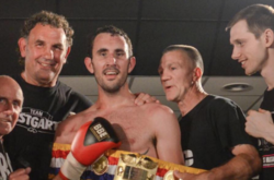 Скот Вестгард (у центрі)