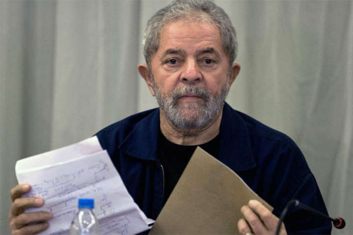 У Бразилії суд підтримав ув'язнення колишнього президента