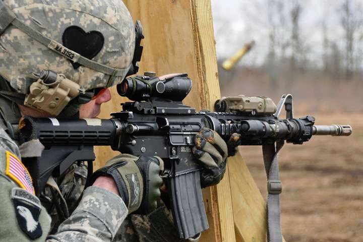 США нададуть Україні снайперське озброєння