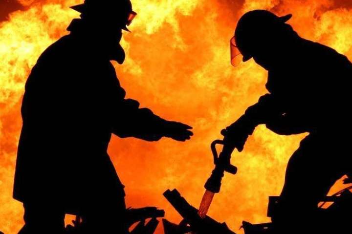 На місці пожежі у Києві виявлено труп чоловіка