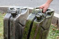 Організована злочинна група зливала дизельне пальне з вантажівок на Вінниччині