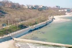 Пляжі біля берегів Одеси, які «пішли під воду», відновлять їх орендарі