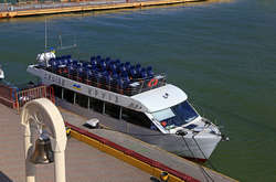 Відкриття сезону: на одеському морвокзалі відновив прогулянки на швидкісних катерах