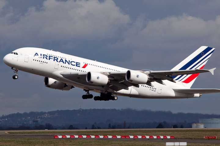 Air France скасувала майже третину рейсів
