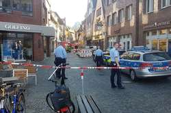 Німецька поліція обшукує вантажівку, яка влетіла у натовп в Мюнстері