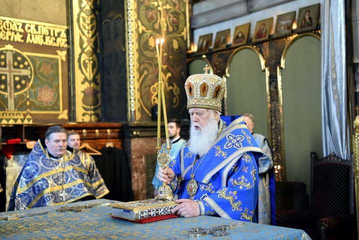 Патріарх Філарет провів Великоднє богослужіння у Володимирському соборі: відео