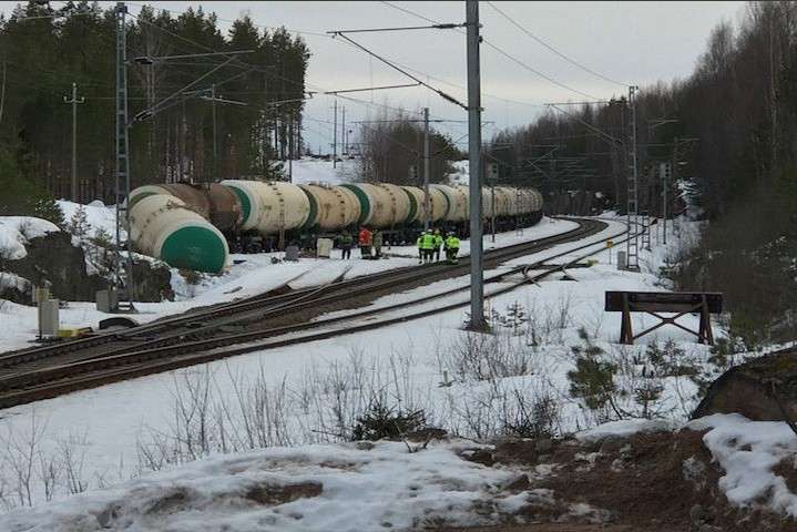 Російський потяг розлив у Фінляндії понад 50 тисяч літрів хімікатів