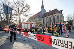 Внаслідок наїзду на пішоходів разом з нападником загинули троє осіб