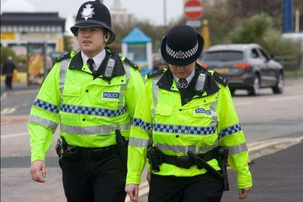 Британська поліція оточила палац королеви через підозрілий автомобіль