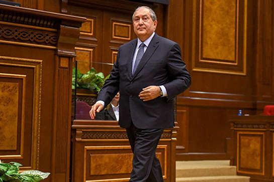 Новий президент Вірменії прийняв присягу