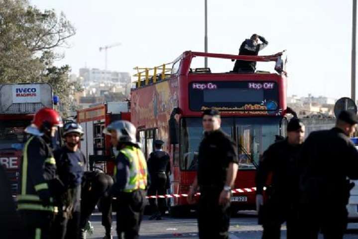 На Мальті туристичний автобус потрапив у смертельну ДТП