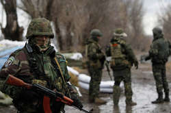 Бойовики на Донбасі здійснили 35 обстрілів: троє військових поранені