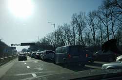 Траса до аеропорту «Бориспіль» перетворилася на великий затор