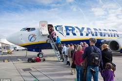 Лоукостер Ryanair зробив великі знижки на авіарейси до 30 листопада 