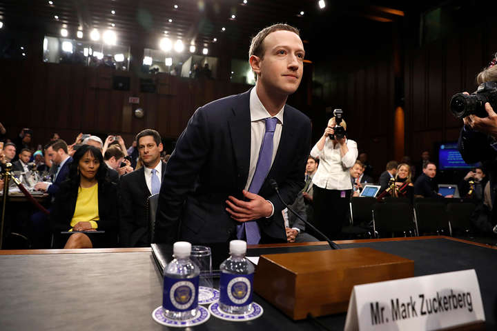 Загроза приватності та монополія Facebook. Головні тези виступу Цукерберга у Сенаті США