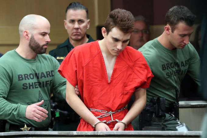 Вбивця 17 людей у школі Флориди хоче пожертвувати свою спадщину сім'ям загиблих