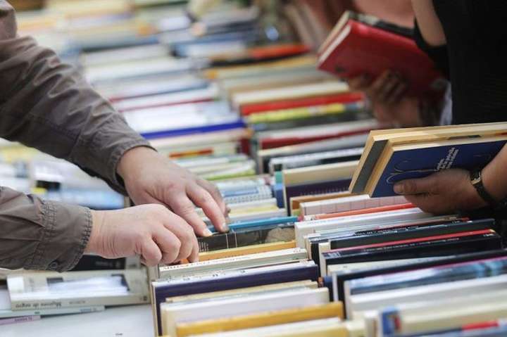 Київських торговців оштрафовано за ввезені без дозволу книги з Росії