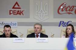 Радівілов і Варвинець отримали нагороди найкращих спортсменів місяця