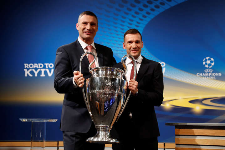 Шевченко і Кличко провели жеребкування півфіналів Ліги Чемпіонів