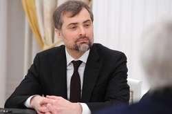 Відповідь Владиславу Суркову: Зірок не буде. Буде хмиз, який поки ще дозволили збирати