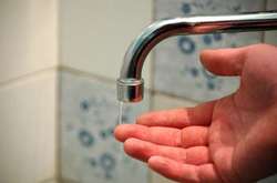 Аварія на водогоні у центрі Києва: без води залишаються два будинки